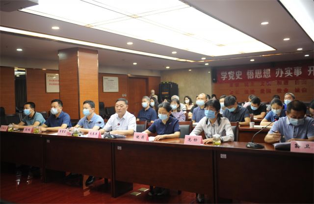 8月24日，陕西省“公益福彩·资助困难家庭大学新生”活动启动仪式在西安举行.jpg
