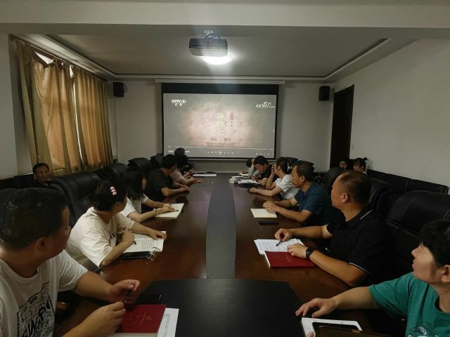 64cc6538e48f1.jpg cc8186a54473076c8f6bacf61b3a00d~1.jpg