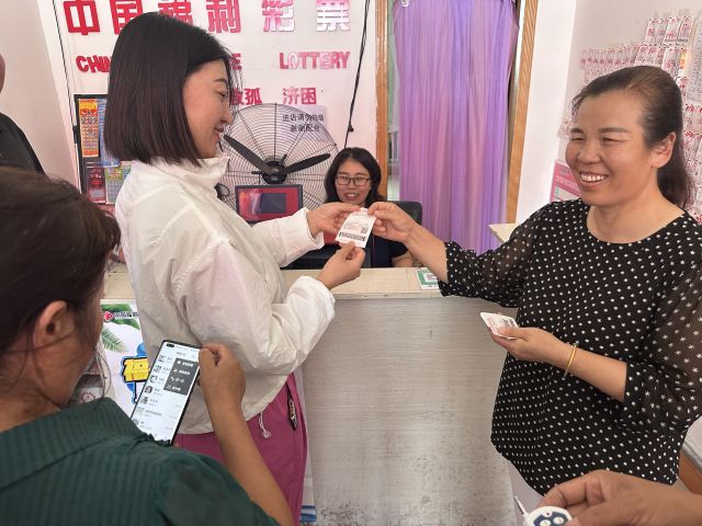 66b3385c2ac50.jpg 5fd109c860683945bbb620ded325064.jpg