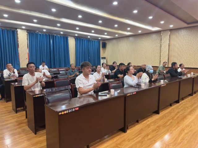 6865ed0a4bb5e.jpg 640 (2).jpg